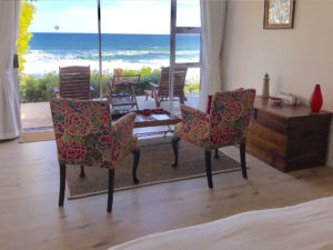 Shell Room Lounge - Wilderness Accommodation
